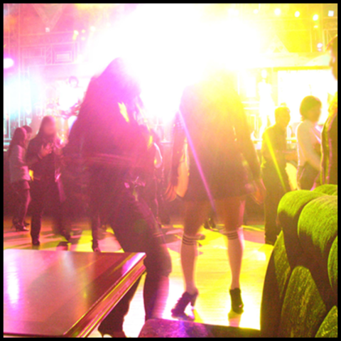 강남 나이트 크럽